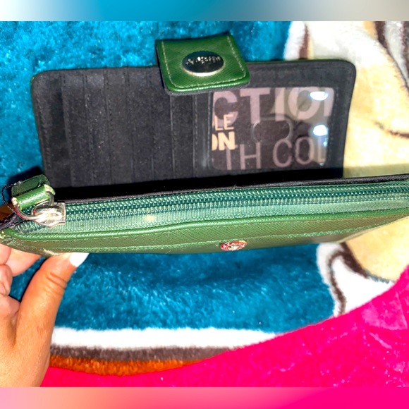 Kenneth Cole Reaction Wallet. - Picture 7 of 12